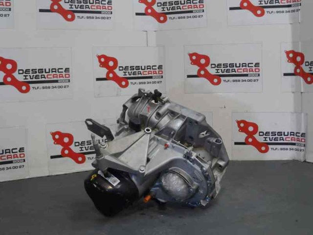 JB3973 Renault (RVI)