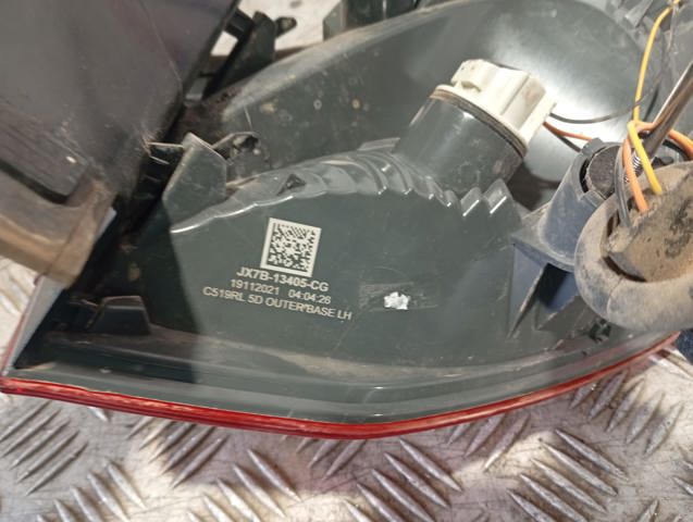 Lanterna traseira esquerda externa JX7B13405CG FORD