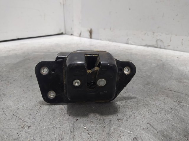 Fecho de tampa de porta-malas (de 3ª/5ª porta traseira) K04589243AG FIAT