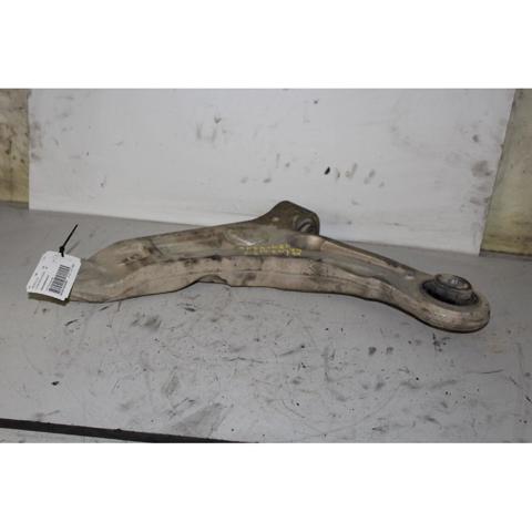 Braço oscilante inferior esquerdo de suspensão dianteira K04668993AF CHRYSLER