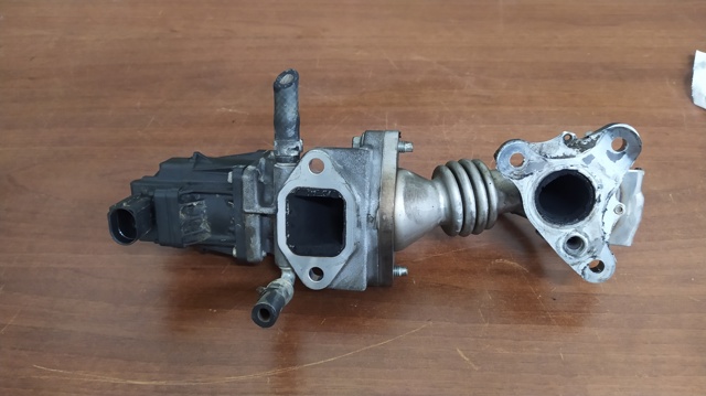 Válvula segura EGR, de recirculação dos gases K5T70874 MAZDA