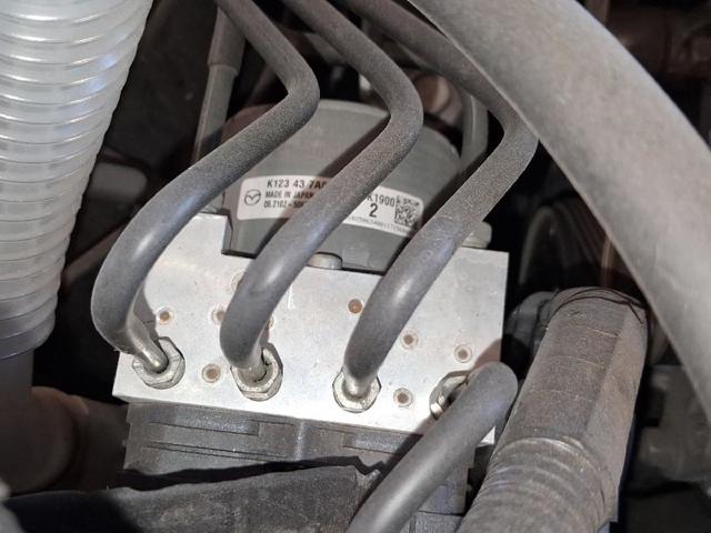 KBYH437A0C Mazda