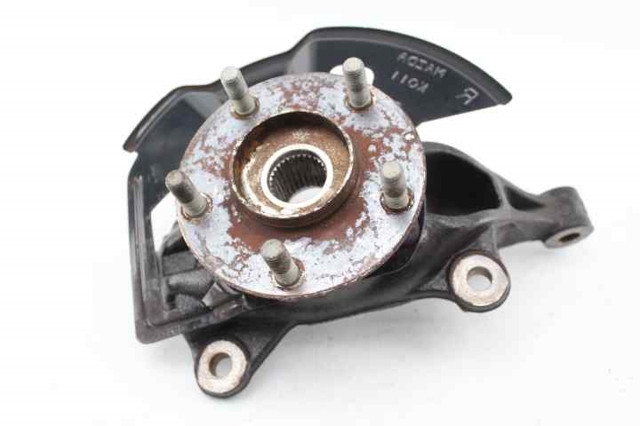 Pino moente (extremidade do eixo) dianteiro direito KD3533021A MAZDA