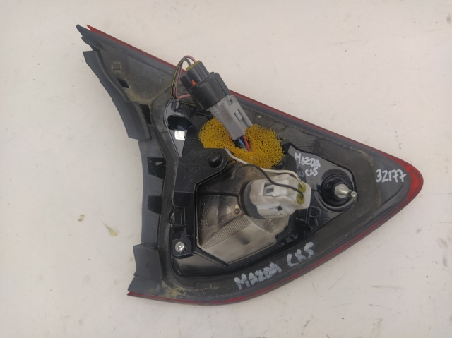 Lanterna traseira direita interna KD53513F0B MAZDA