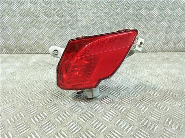 Lanterna de nevoeiro traseira esquerda KD5351660 MAZDA