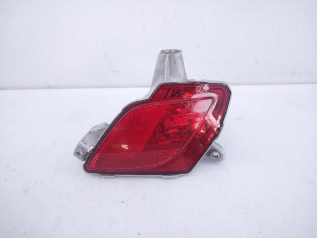 Lanterna de nevoeiro traseira esquerda KD5351660 MAZDA
