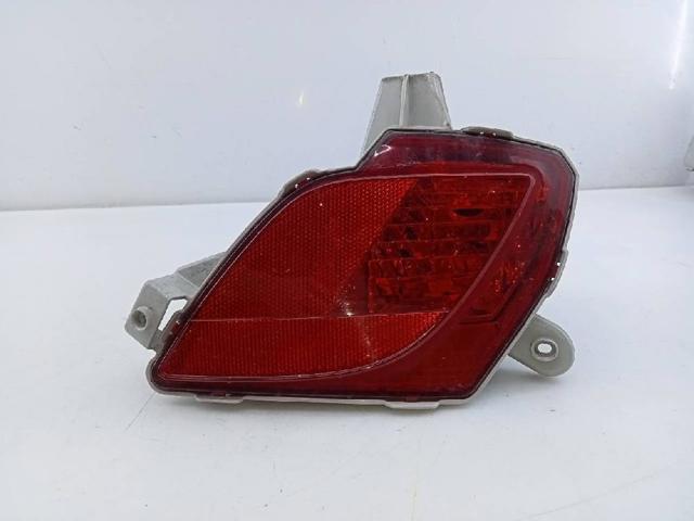 Lanterna de nevoeiro traseira esquerda KD5351660 MAZDA