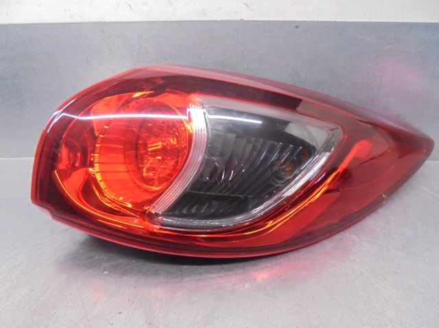 Lanterna traseira direita externa KD5451150D MAZDA