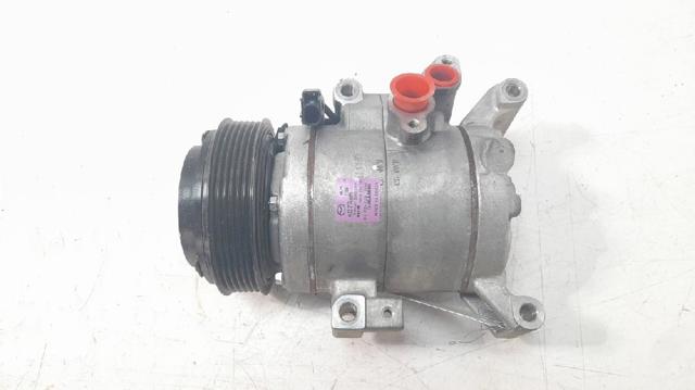 Compressor de aparelho de ar condicionado KD7761450A MAZDA