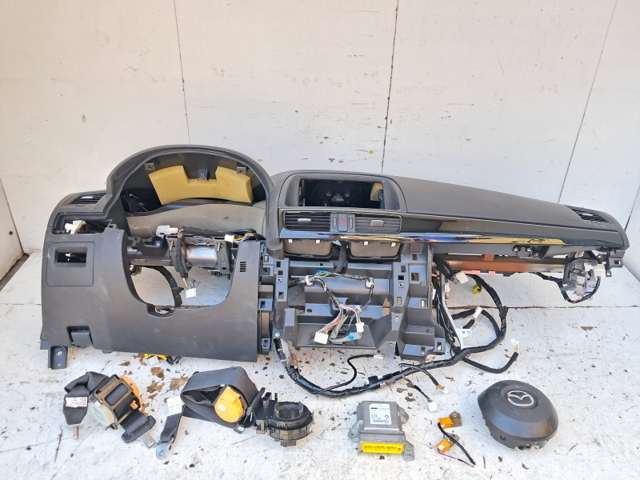 KR3257K30 Mazda