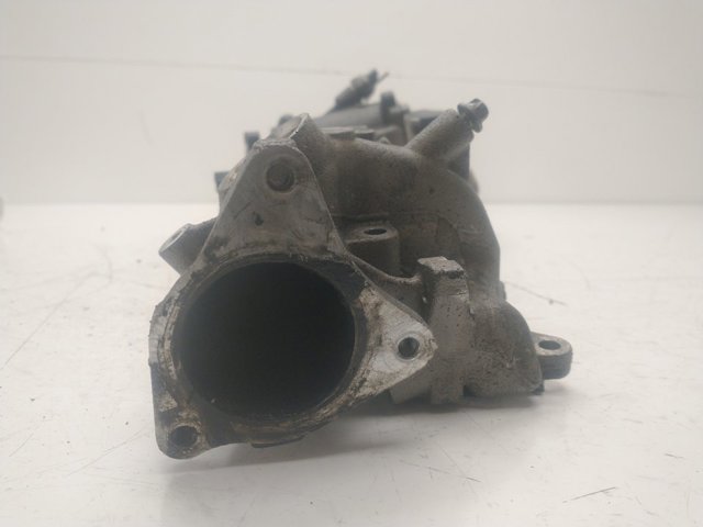 LF00052 Mercedes