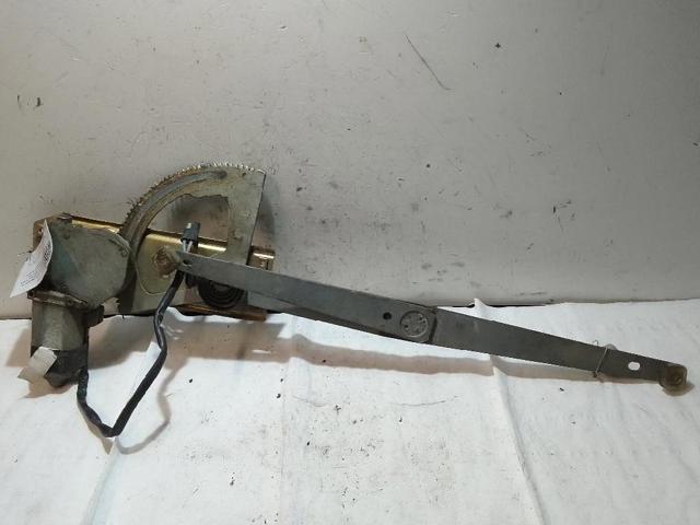Mecanismo de acionamento de vidro da porta dianteira direita LR006373 LAND ROVER
