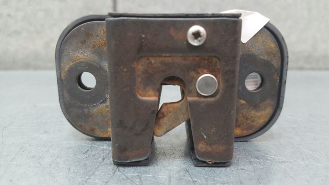 Fecho de tampa de porta-malas (de 3ª/5ª porta traseira) LR016678 LAND ROVER