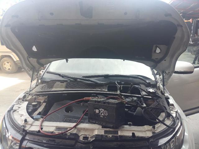 LR025400 Land Rover