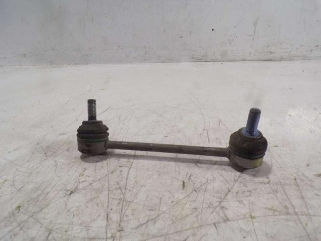 Montante direito de estabilizador traseiro LR061271 LAND ROVER