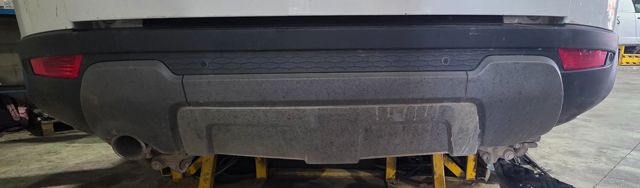 Pára-choque traseiro LR074961 LAND ROVER