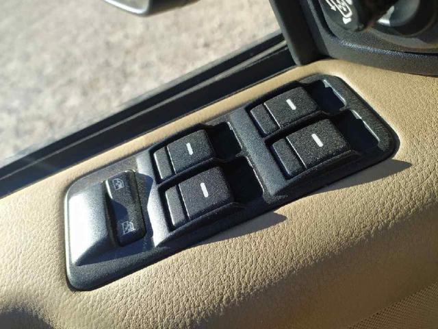 LR086040 Land Rover