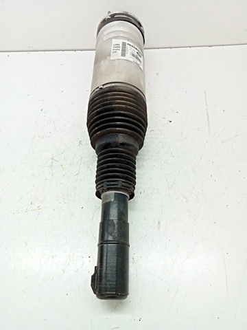 LR087093 Land Rover