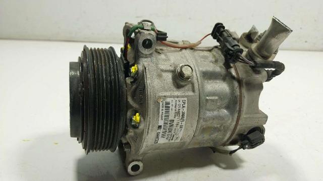 LR112584 Land Rover