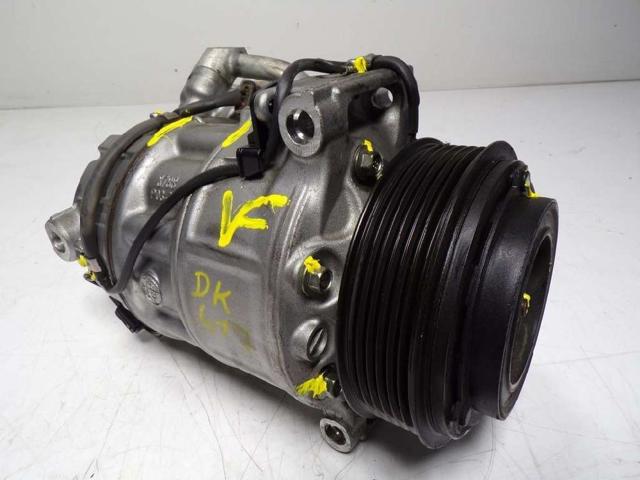 LR112585 Land Rover