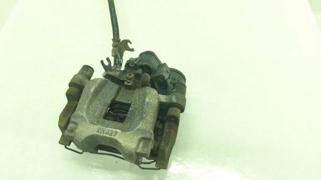 Suporte do freio traseiro direito LR113706 LAND ROVER