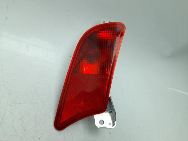 Lanterna de nevoeiro traseira esquerda LV4B15K273AC FORD