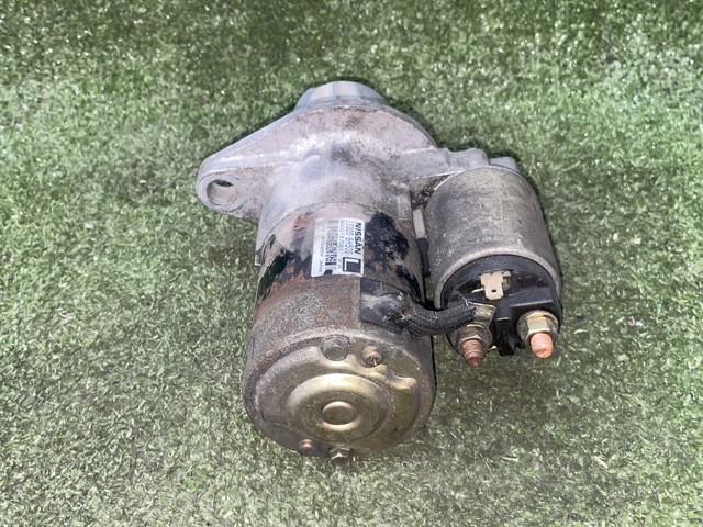 Motor de arranco M000T87081 NISSAN