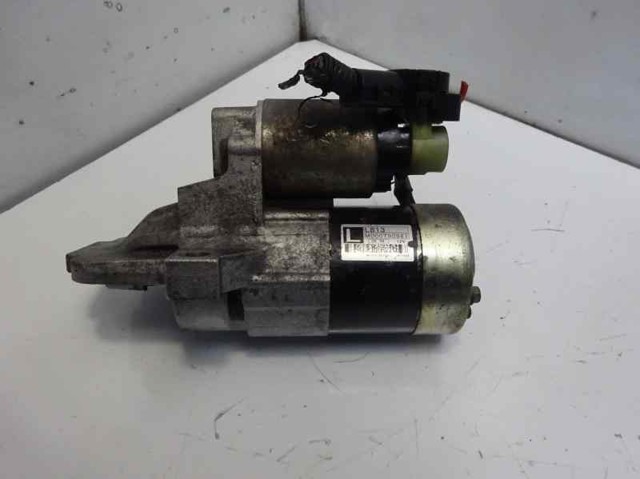 Motor de arranco M000T90981 MAZDA