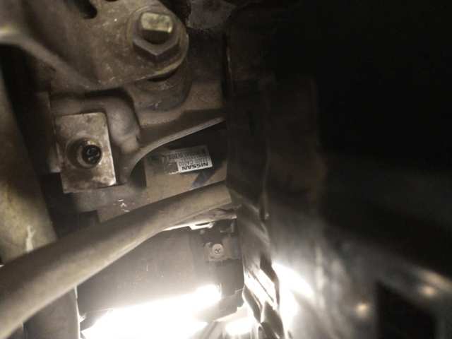 Motor de arranco M001T68681 NISSAN