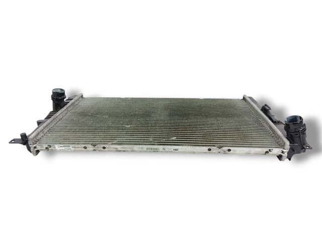 Radiador de esfriamento de motor M151515B BMW