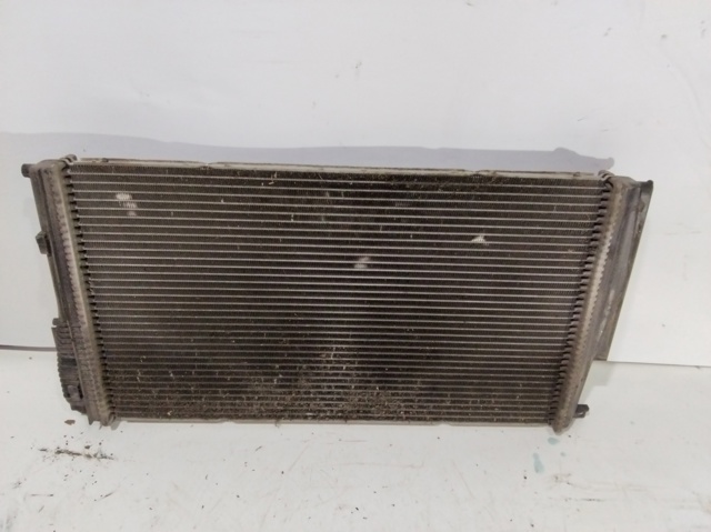 Radiador de esfriamento de motor M151515B BMW
