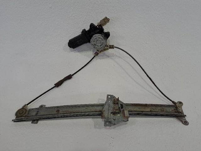 Mecanismo de acionamento de vidro da porta dianteira direita MB517476 MITSUBISHI