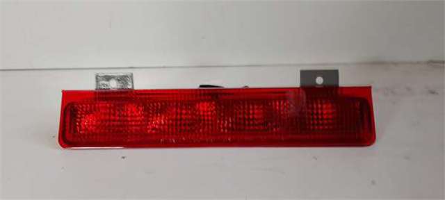 Sinal de parada traseiro adicional para Mitsubishi Pajero K90