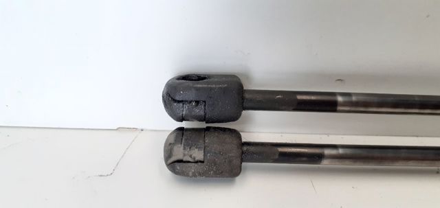 Amortecedor de tampa de porta-malas (de 3ª/5ª porta traseira) MB927791 MITSUBISHI