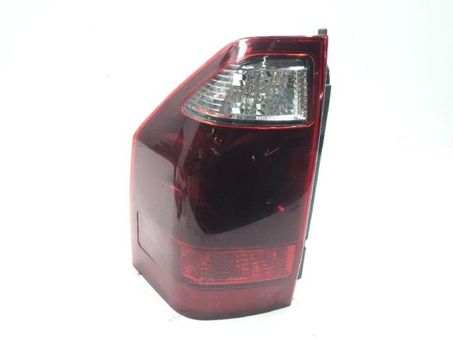 Lanterna traseira esquerda MN117801 MITSUBISHI