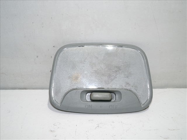 Quebra-luz traseiro de iluminação de salão (de cabina) MR190205 PEUGEOT