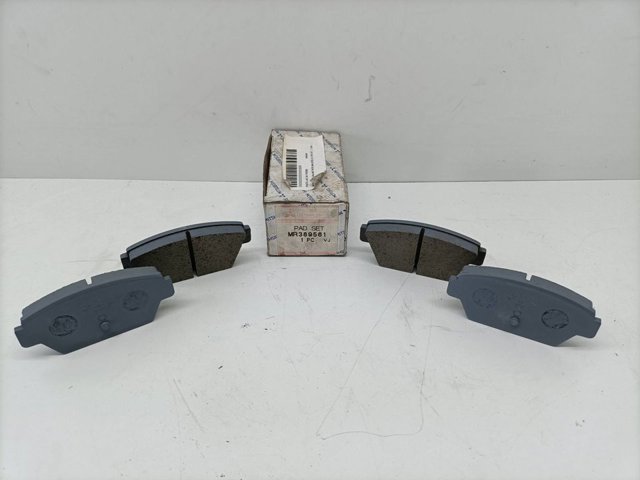 Sapatas do freio traseiras de disco MR389561 MITSUBISHI