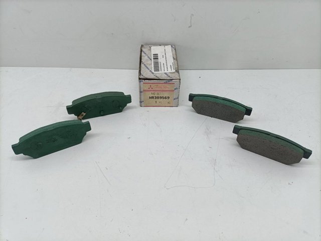Sapatas do freio traseiras de disco MR389569 MITSUBISHI