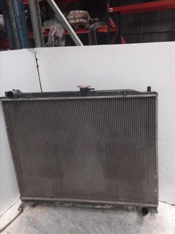 Radiador de esfriamento de motor MR404689 MITSUBISHI