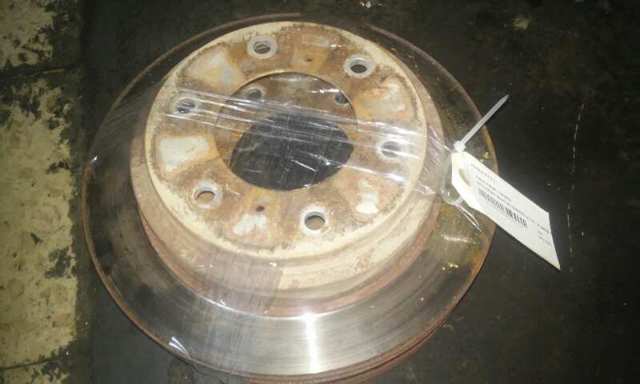 Disco do freio traseiro MR418067 MITSUBISHI