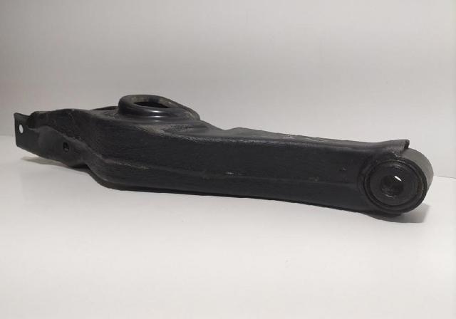 Braço oscilante inferior esquerdo de suspensão traseira/direita MR418558 MITSUBISHI
