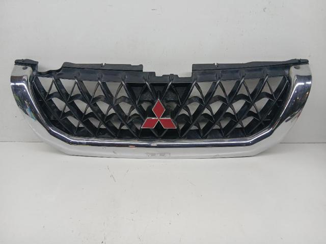 Grelha do radiador MR478595 MITSUBISHI
