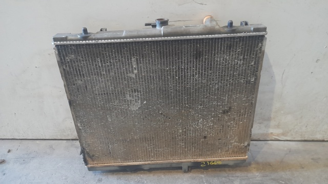Radiador de esfriamento de motor MR571147 MITSUBISHI