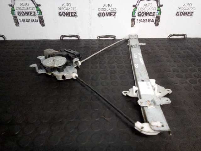 Mecanismo de acionamento de vidro da porta dianteira direita MR573878 MITSUBISHI