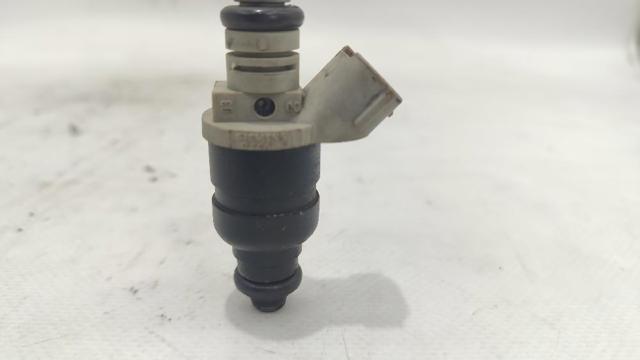 Injetor de injeção de combustível MR988977 MERCEDES