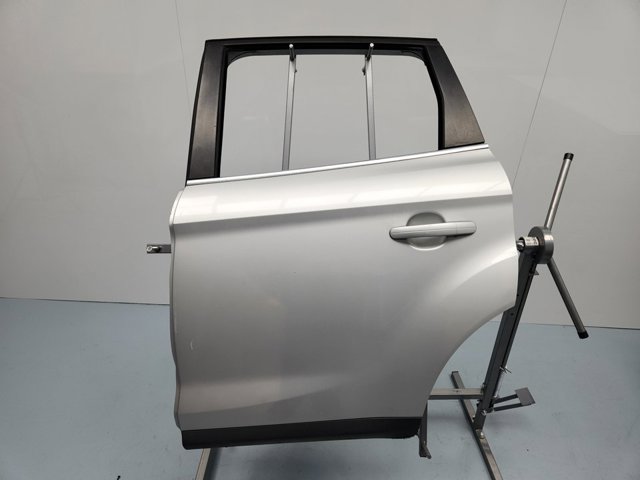 Porta traseira esquerda P8V41S24631AA FORD