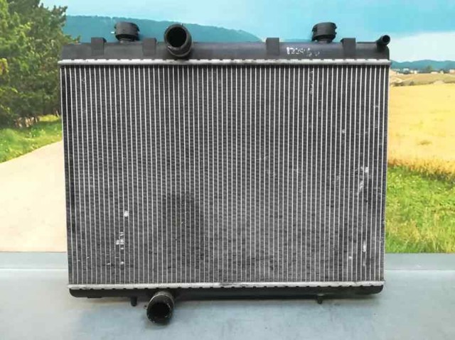 Radiador de esfriamento de motor P9645586980 PEUGEOT