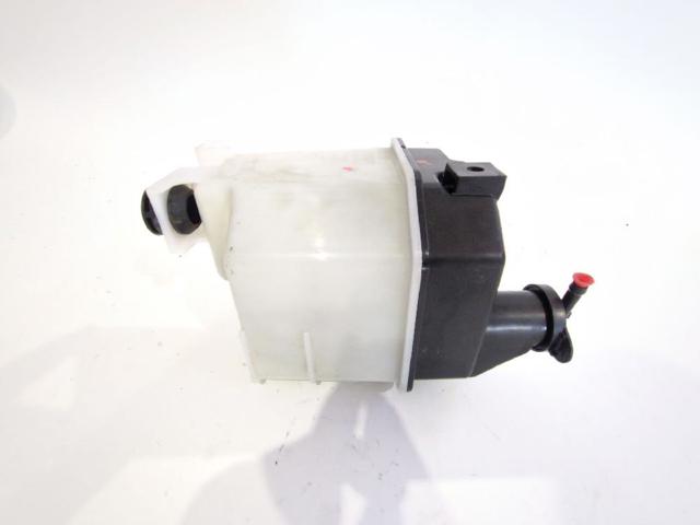 Tanque de expansão do sistema de esfriamento PAF115351 MAZDA