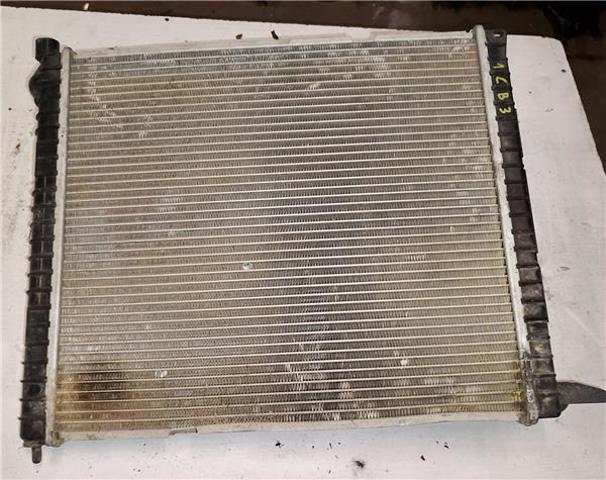 Radiador de esfriamento de motor PCC000101 LAND ROVER