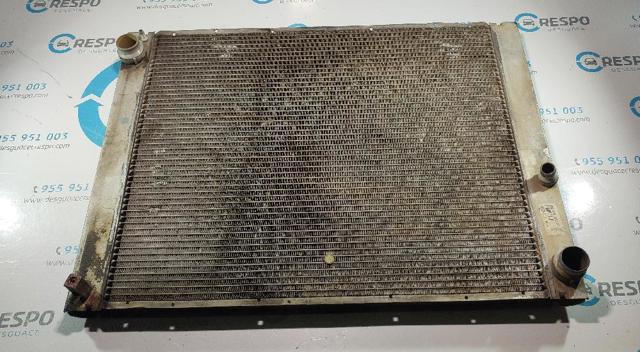 Radiador de esfriamento de motor PCC000840 LAND ROVER